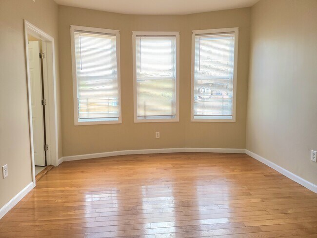 Main Bedroom - 501 S 10th St