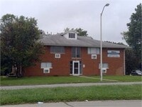 Building Photo - 1921 Oxford Cir