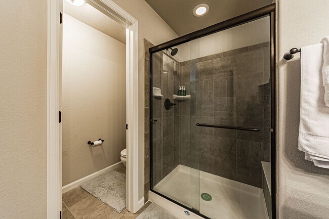 Building Photo - Cozy Fully Furnished  COS Townhome