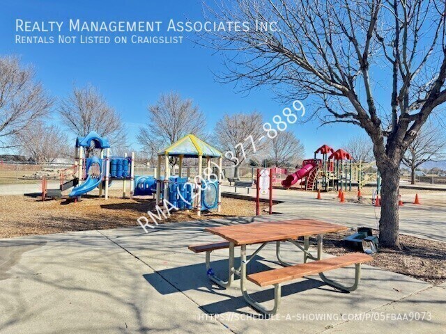 Building Photo - 13809 W Audra Ln
