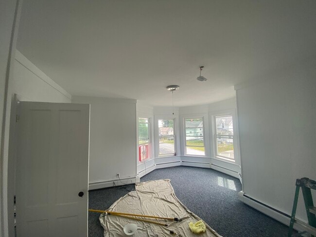 Building Photo - 55 Davis St
