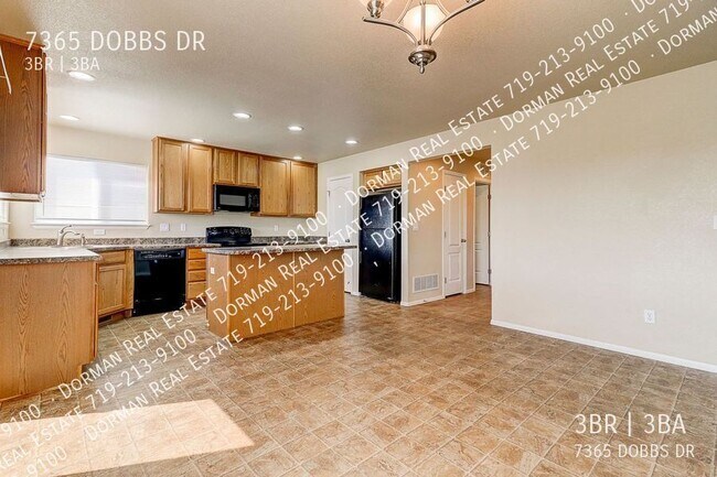 Building Photo - 7365 Dobbs Dr