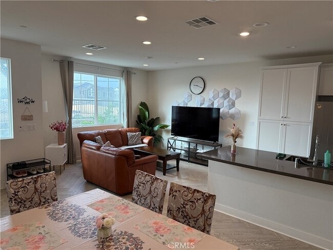 Building Photo - 4096 E Peony Paseo