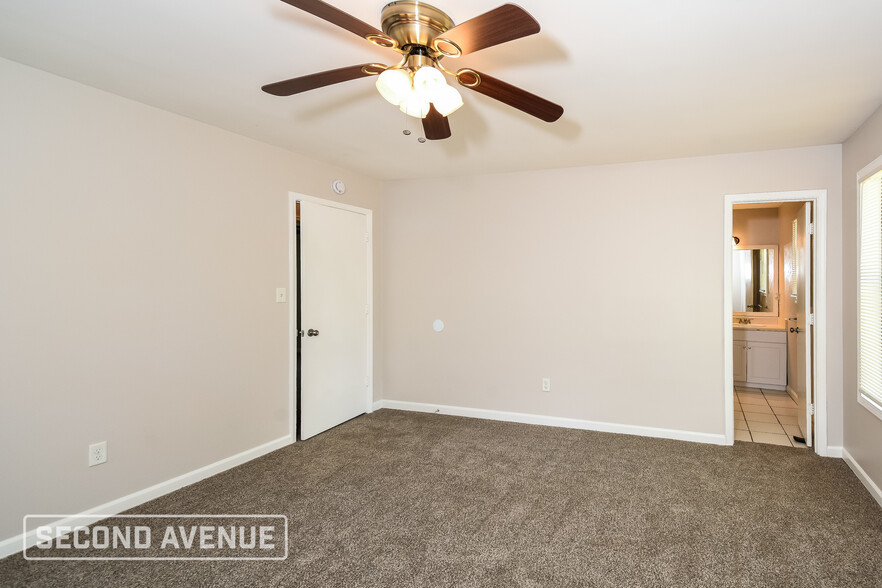 Building Photo - 1349 Woodmill Trce