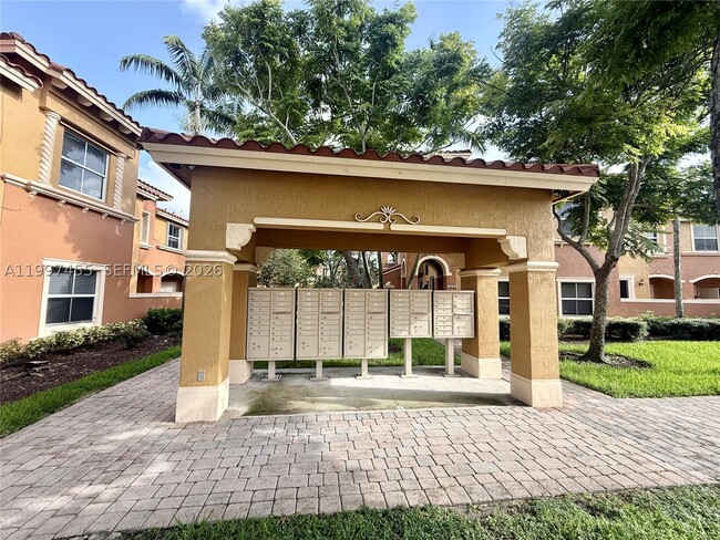 Building Photo - 962 SW 143rd Ave