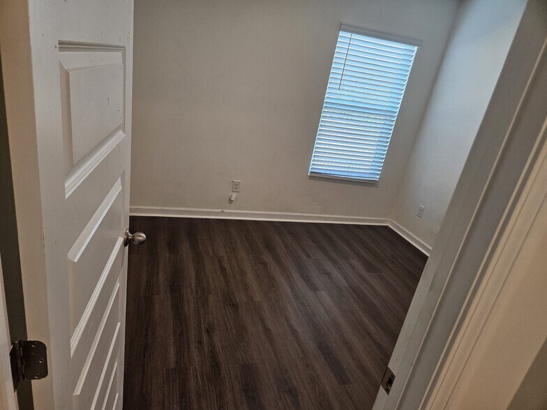 Building Photo - 4290 Callum Ct