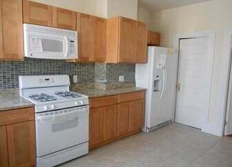 Primary Photo - 100 Warren St