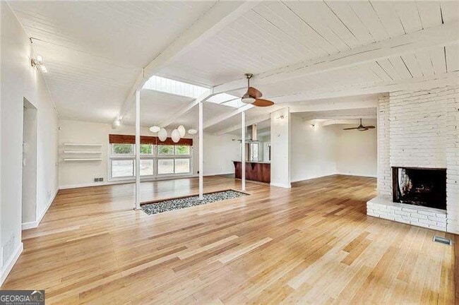 Building Photo - 3121 Lynnray Dr