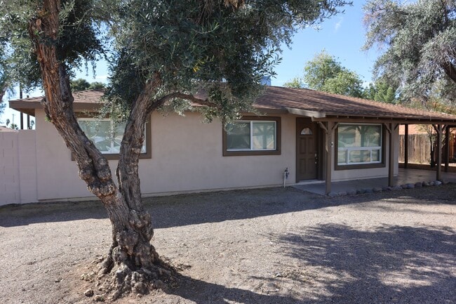 Building Photo - 7501 E Hubbell St