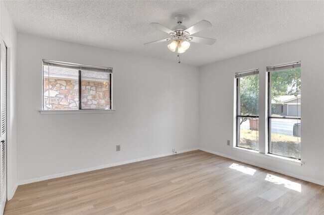 Building Photo - 11407 Barrington Way