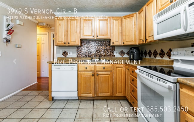 Building Photo - 3979 Vernon Cir