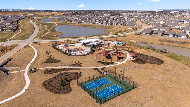 Building Photo - 28947 Rustic Robin Ln