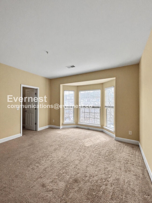 Building Photo - 7232 Althorp Way