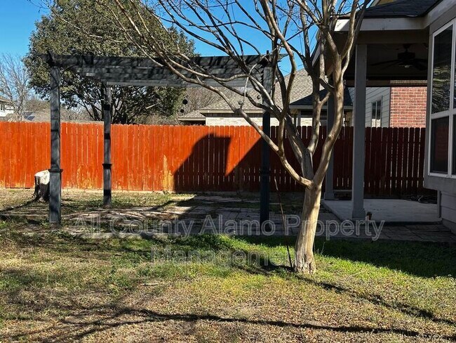 Building Photo - 312 Silver Wing