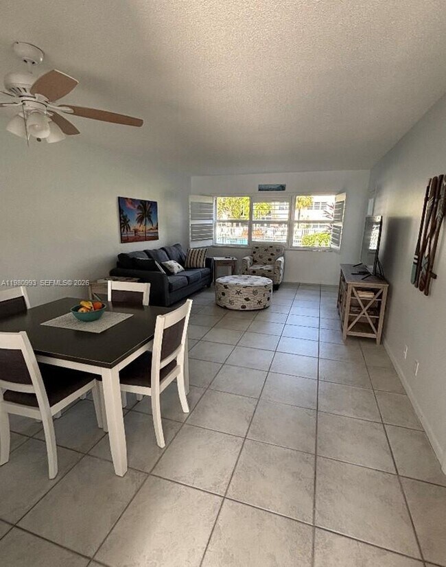 Building Photo - 1481 S Ocean Blvd