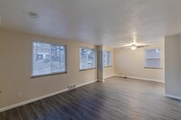 Building Photo - 4321 Coleridge St