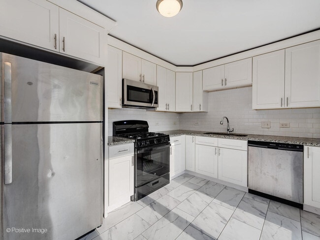 Building Photo - 22130 Kostner Ave