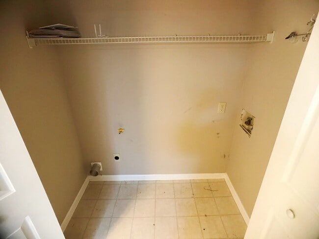 Building Photo - Ranch Home - 3BR/2BA - Powder Springs