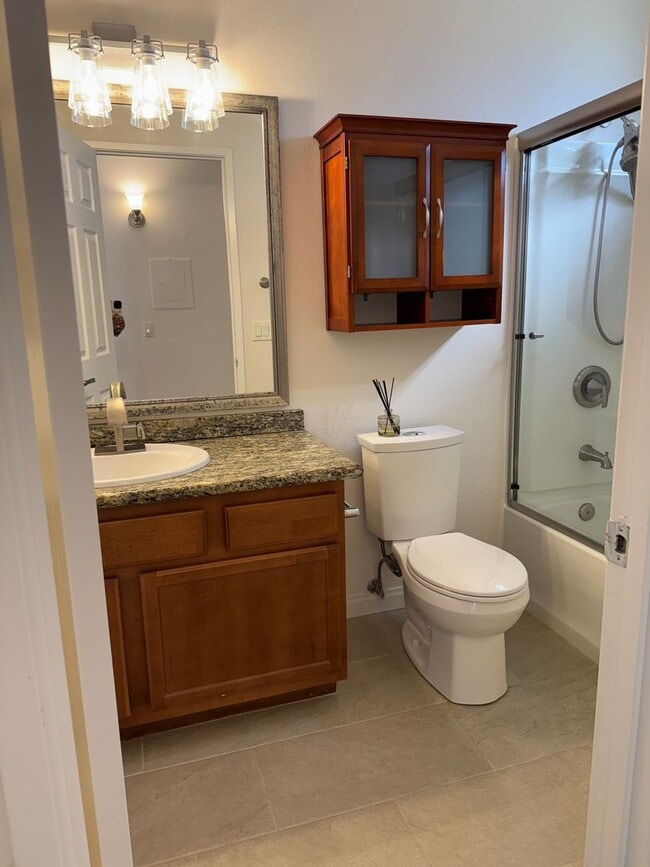 Building Photo - 1 bed 1 ba home Available Now- Rancho San ...