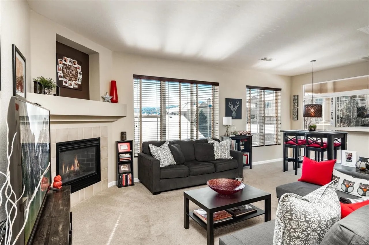 Building Photo - 8412 S Holland Ct