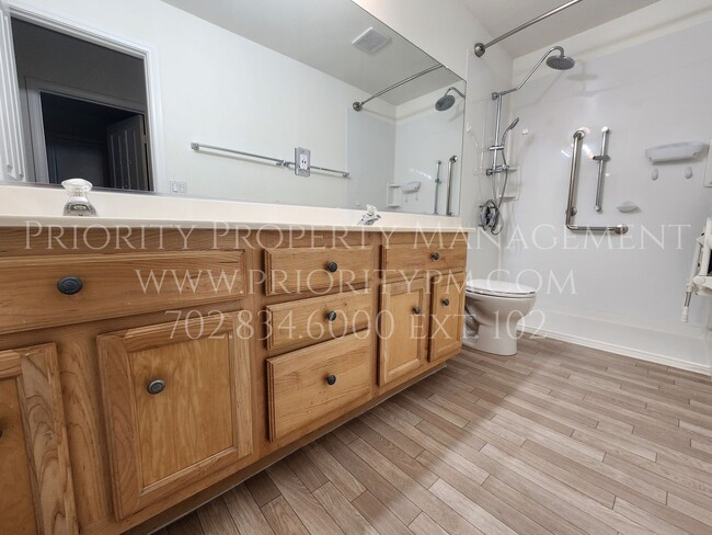 Building Photo - Stallion Mountain Golf Course Home~4 Bed ~...