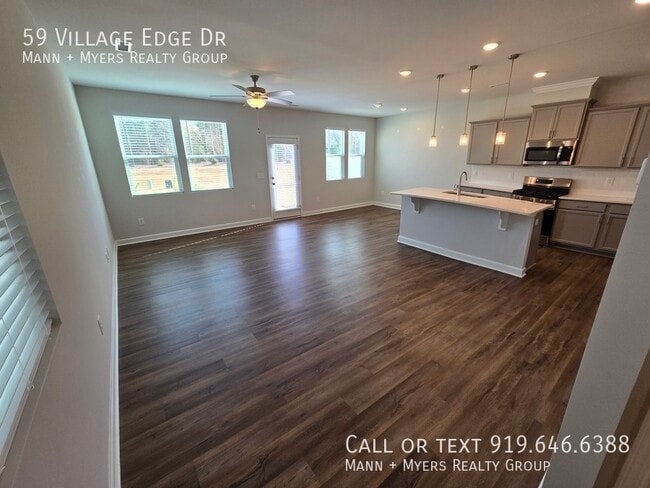 Building Photo - 59 Village Edge Dr