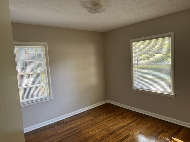Building Photo - 4479 Oriole St
