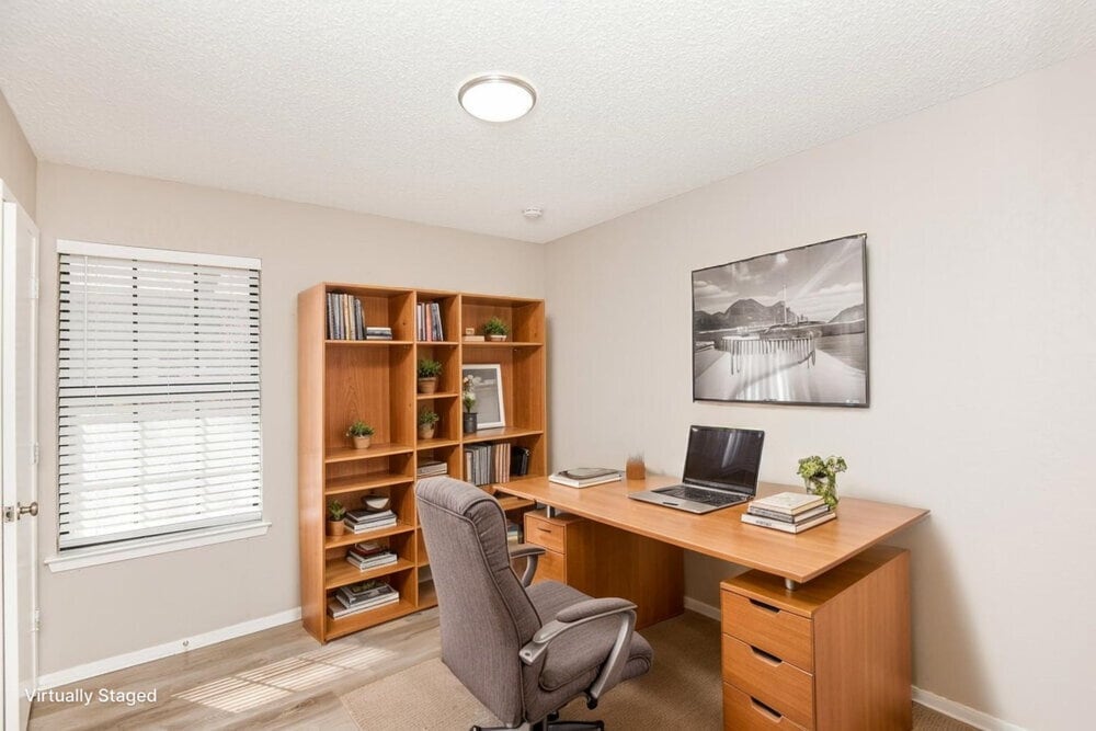 Building Photo - 125 Camelot Dr