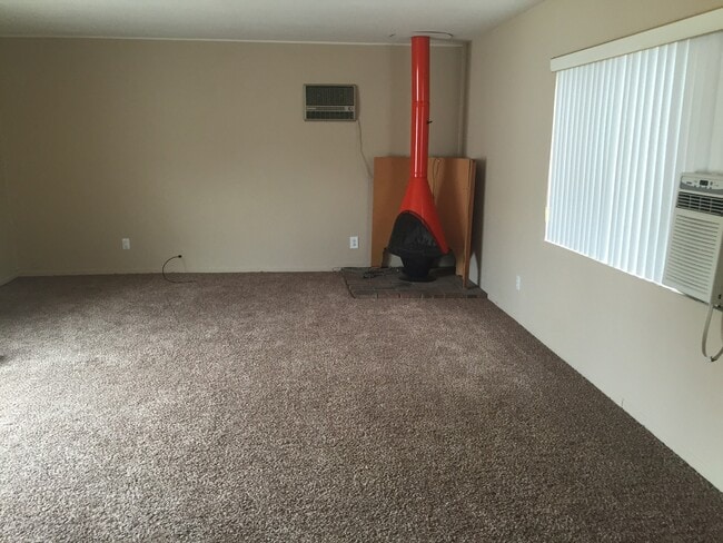 Building Photo - 2BD/1.5BA House - Moreno Valley, CA