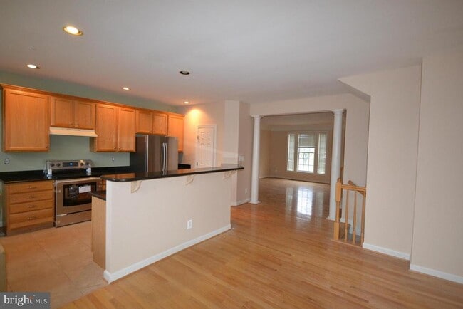 Building Photo - 2236 Sussex Way