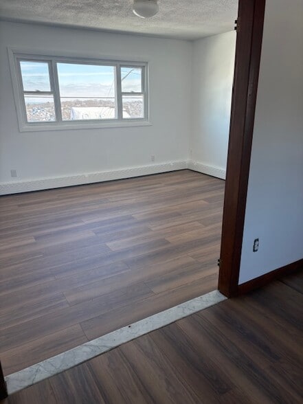 Building Photo - 64 Perkins St