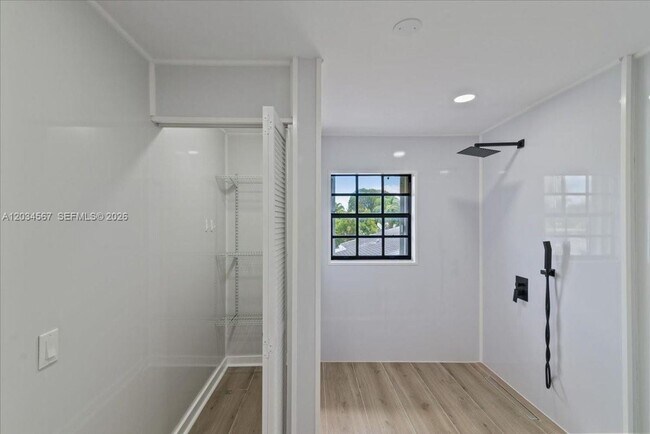 Building Photo - 1409 NW 44th St