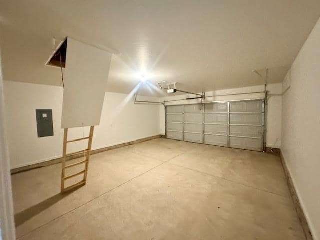 Building Photo - 3121 Mt Nebo Dr