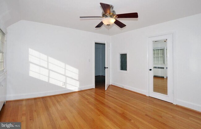 Building Photo - 4630 River Rd