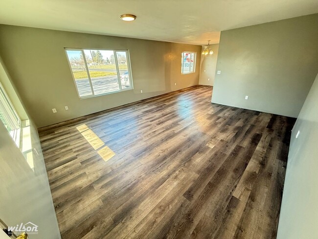 Building Photo - 1401 S 4th Ave