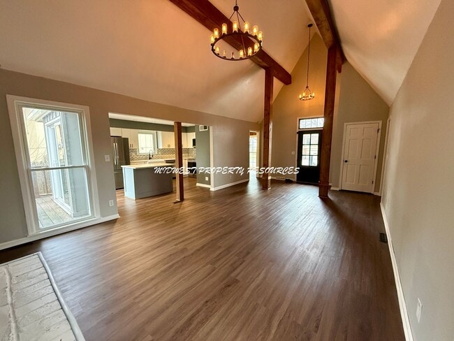 Building Photo - Amazing 3 Bedroom Home!