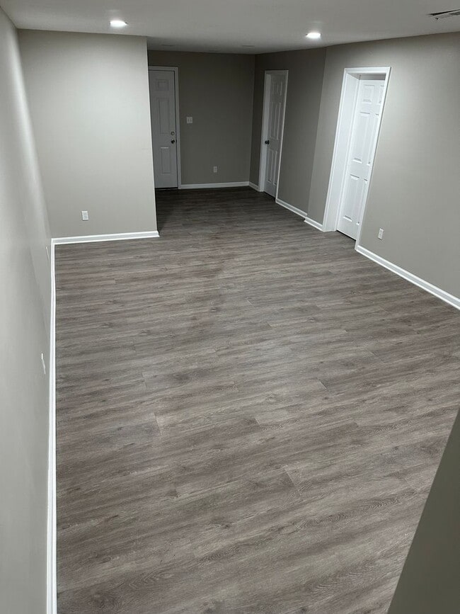 Building Photo - Newly Remodeled 4 Bedroom house on one acer
