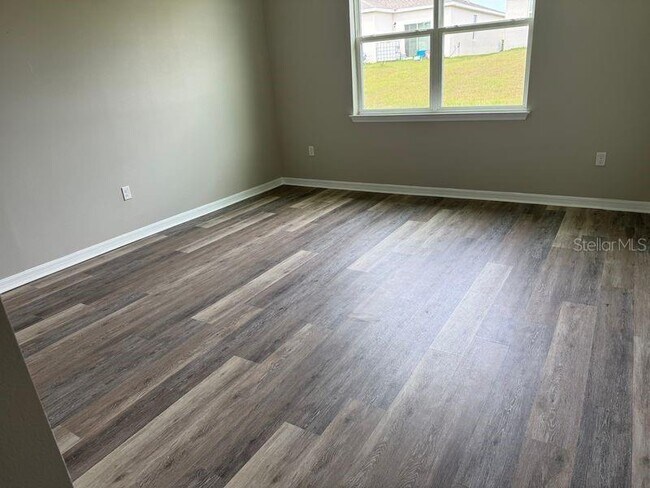 Building Photo - 3345 Curlew Ave