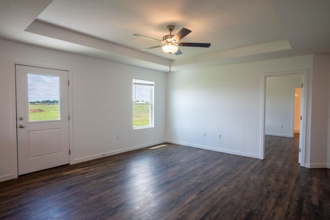 Building Photo - Brand new 3 bedroom home - Bolivar, MO