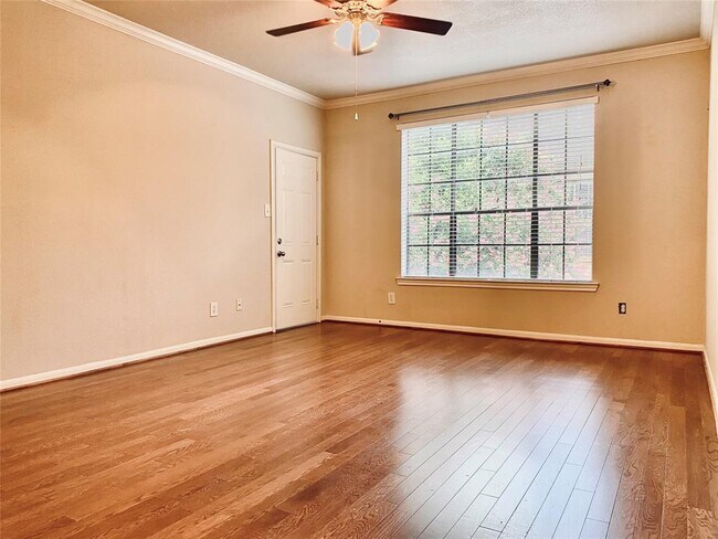 Primary Photo - 2255 Braeswood Park Dr