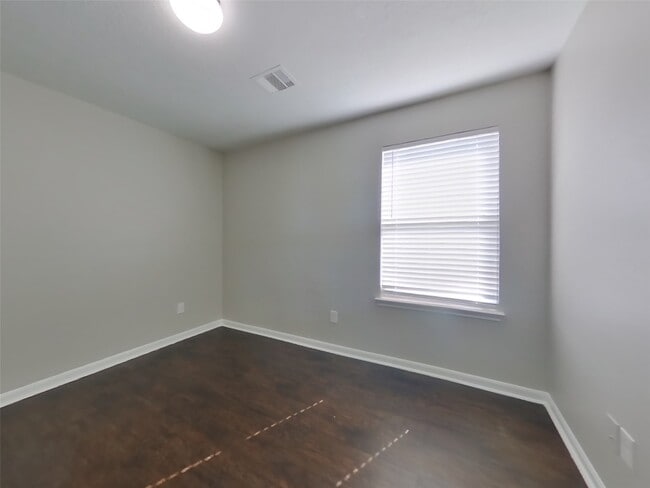 Building Photo - 2618 Basil Point Ct