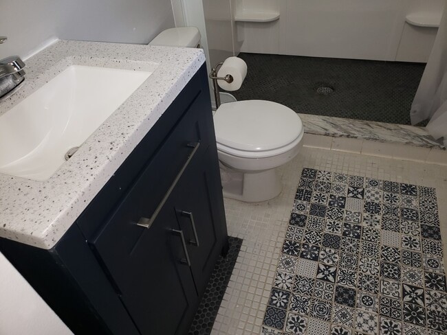 Building Photo - 24694 Creekside Dr