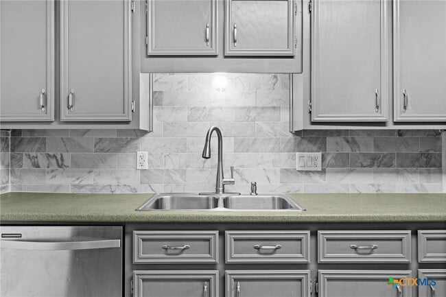 Building Photo - 3807 Water Oak Dr