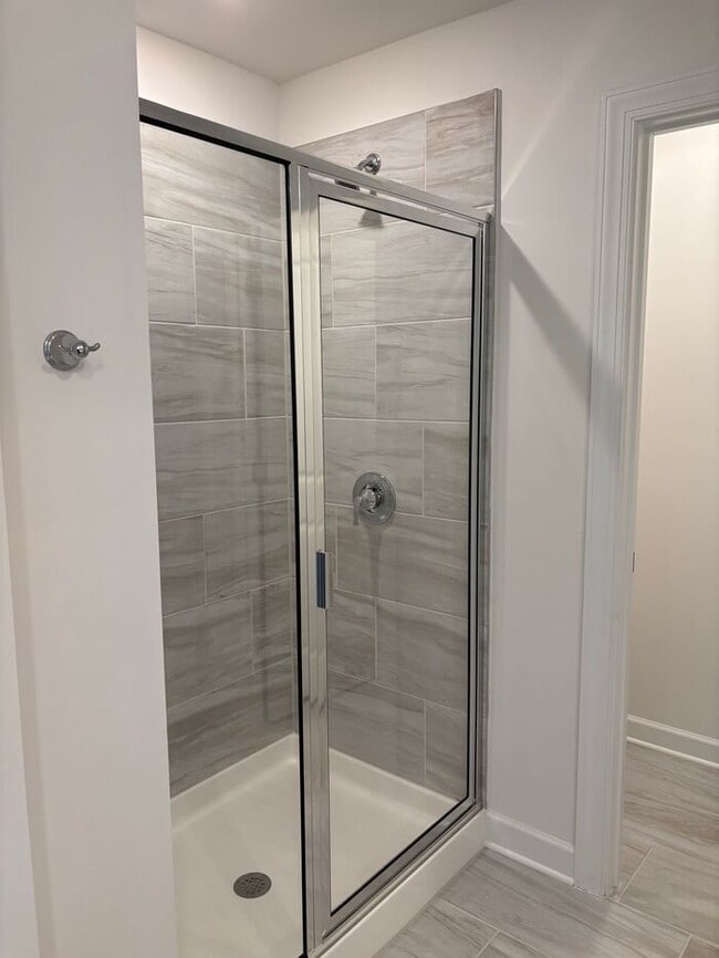 Building Photo - Brand New Build! 4 Bedrooms