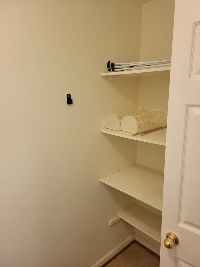 Laundry Room - 4411 Silverbrook Ln