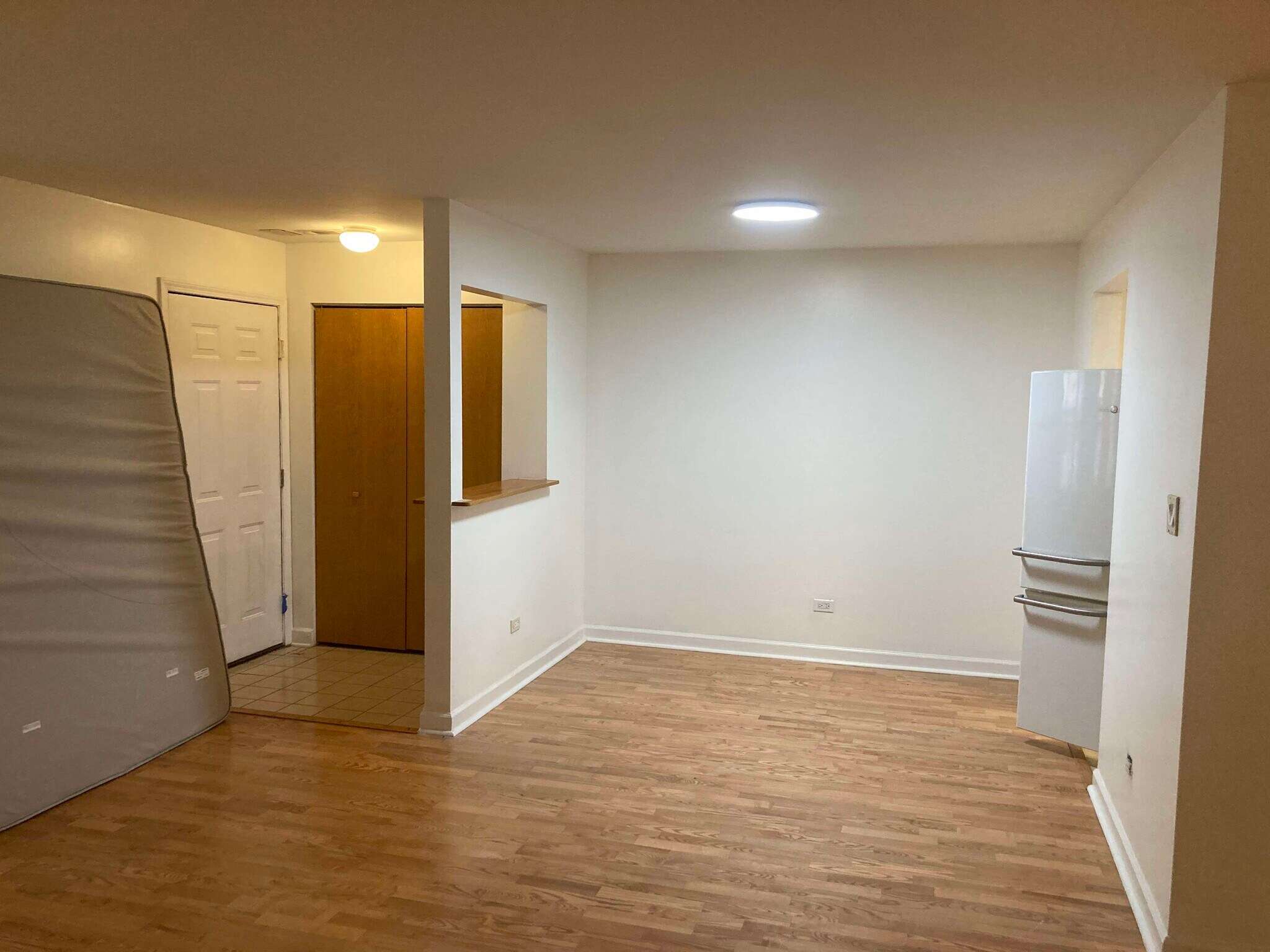 Building Photo - 746 S Oakley Blvd