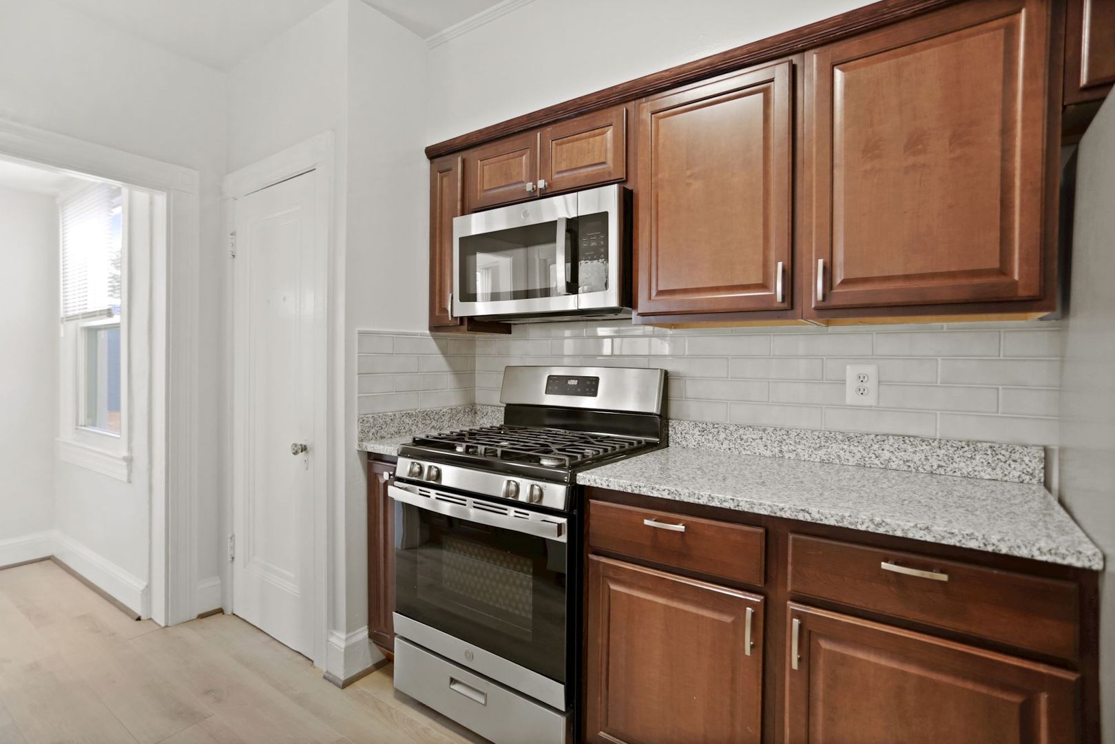 Building Photo - 4312 10th St NE