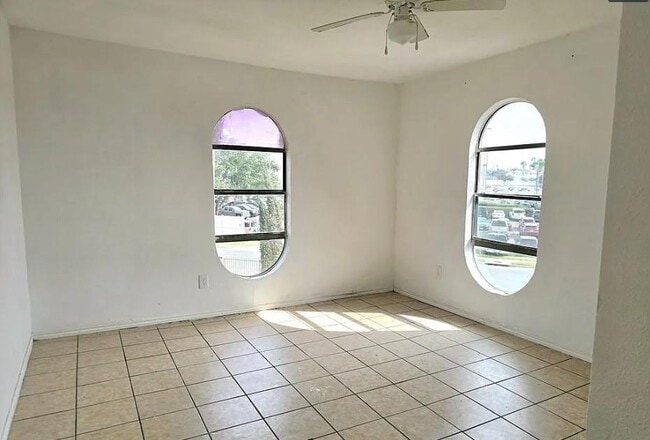 Building Photo - 3509 N 23rd Ln