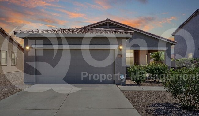 Primary Photo - 7425 W Darrel Rd