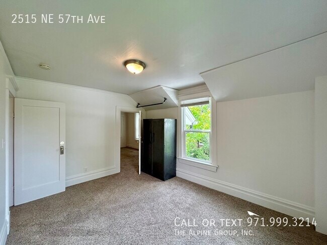 Building Photo - 2515 NE 57th Ave